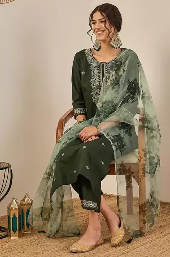 Floral embroidered viscose rayon round neck kurta trouser & dupatta