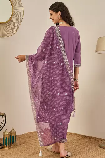 Floral embroidered silk blend round neck kurta trouser & dupatta