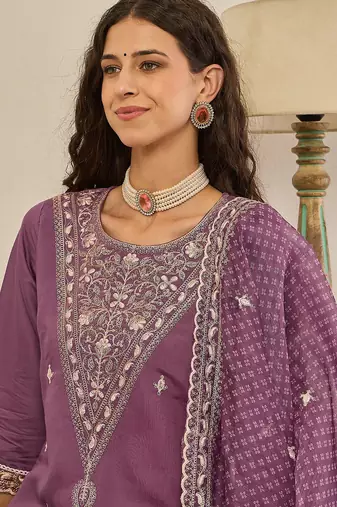 Floral embroidered silk blend round neck kurta trouser & dupatta