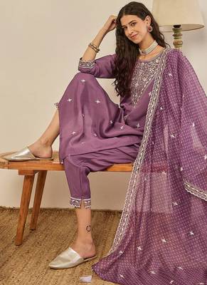 Floral embroidered silk blend round neck kurta trouser & dupatta 4