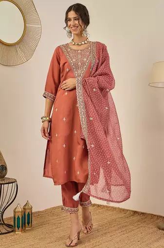 Floral embroidered silk blend round neck kurta trouser & dupatta