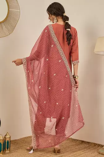 Floral embroidered silk blend round neck kurta trouser & dupatta