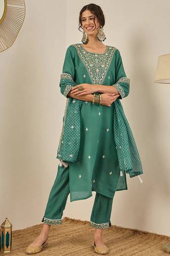 Floral embroidered silk blend round neck kurta trouser & dupatta