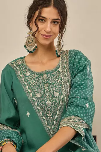 Floral embroidered silk blend round neck kurta trouser & dupatta