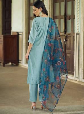 Floral embroidered viscose rayon round neck kurta trouser & dupatta 2
