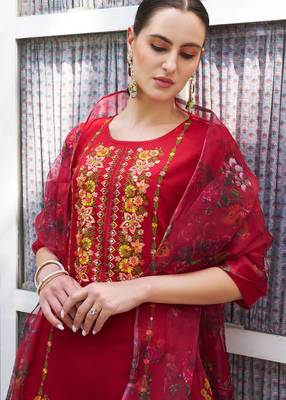 Floral embroidered viscose rayon round neck kurta trouser & dupatta 3