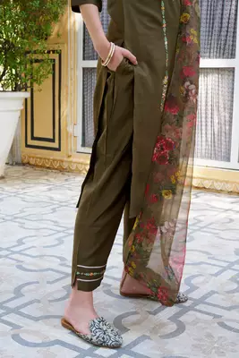 Floral embroidered viscose rayon round neck kurta trouser & dupatta 4