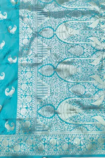 Blue zari woven silk blend saree with blouse piece
