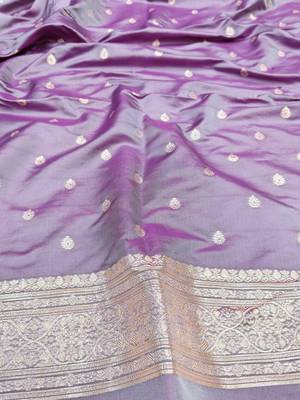 Purple zari woven silk blend saree with blouse piece 5