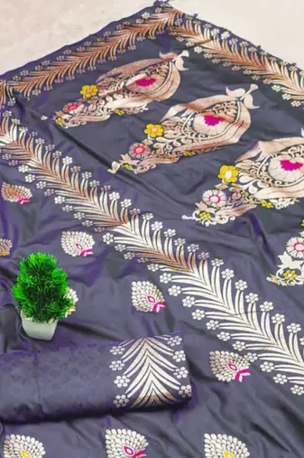 Lavender zari woven silk blend saree with blouse piece