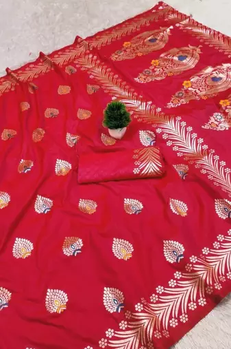 Rani zari woven silk blend saree with blouse piece