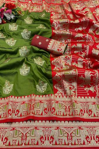 Mehendi zari woven silk blend saree with blouse piece