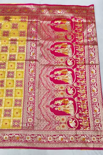 Gold zari woven patola silk blend festive saree with blouse piece