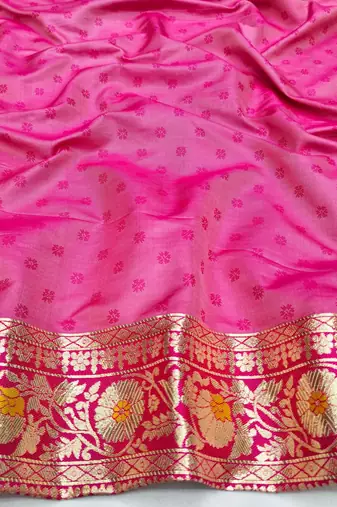 Gold zari woven patola silk blend festive saree with blouse piece