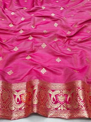 Pink zari woven silk blend saree with blouse piece 4