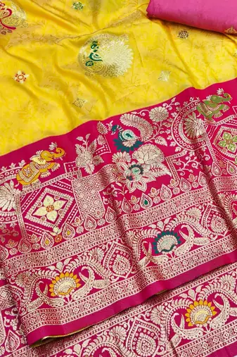 Gold zari woven silk blend saree with blouse piece