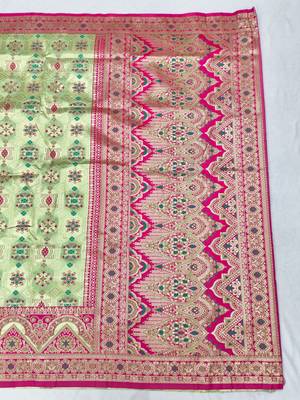 Pista zari woven patola silk blend festive saree with blouse piece 2