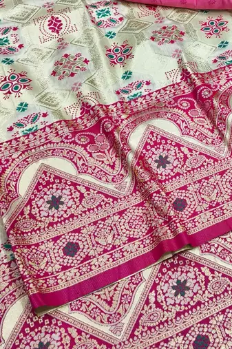 Cream zari woven patola silk blend festive saree with blouse piece