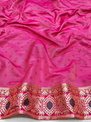 Cream zari woven patola silk blend festive saree with blouse piece 4