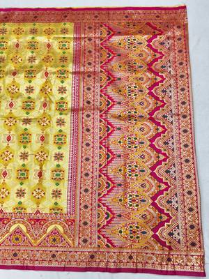 Gold zari woven patola silk blend festive saree with blouse piece 2