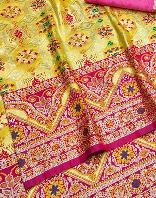Gold zari woven patola silk blend festive saree with blouse piece 3