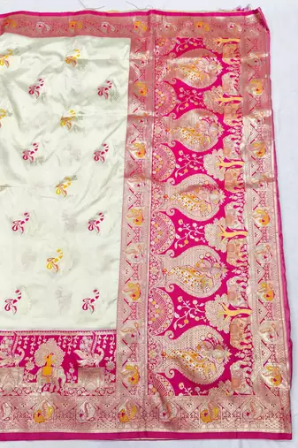 Cream zari woven silk blend saree with blouse piece