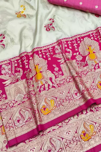 Cream zari woven silk blend saree with blouse piece