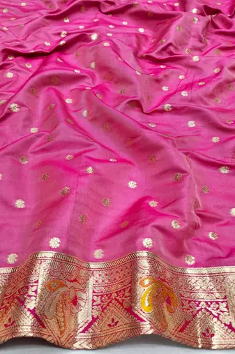 Cream zari woven silk blend saree with blouse piece