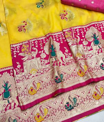 Gold zari woven silk blend saree with blouse piece 3