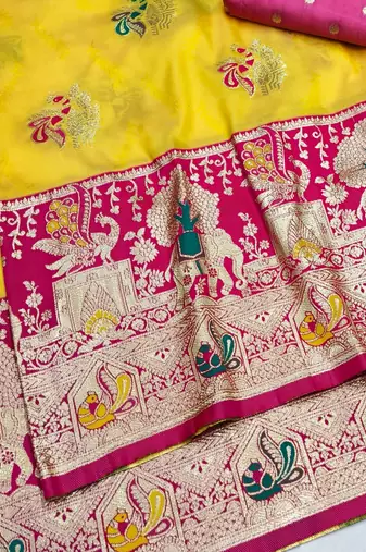 Gold zari woven silk blend saree with blouse piece