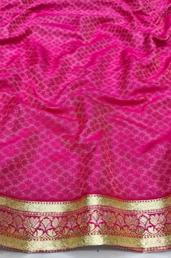 Cream zari woven patola silk blend festive saree with blouse piece