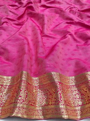 Cream zari woven silk blend saree with blouse piece 4