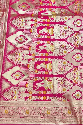 Gold zari woven silk blend saree with blouse piece