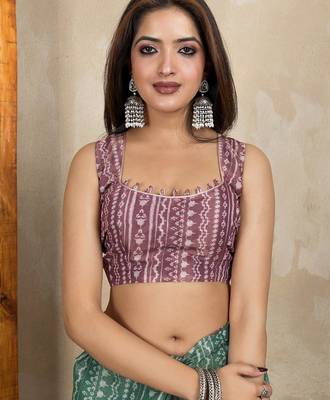 green pre draped abstract printed erode anmol silk saree with designer blouse 4