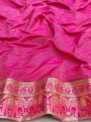 Pink zari woven silk blend saree with blouse piece 4