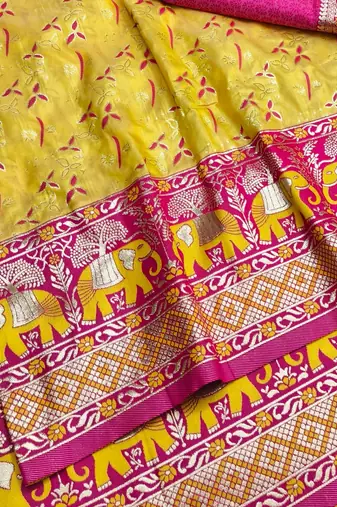 Gold zari woven silk blend saree with blouse piece