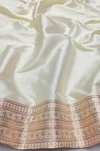 Cream zari woven paithani silk blend saree with blouse piece