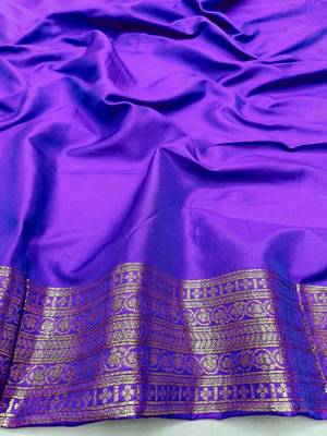 Purple zari woven paithani silk blend saree with blouse piece 4
