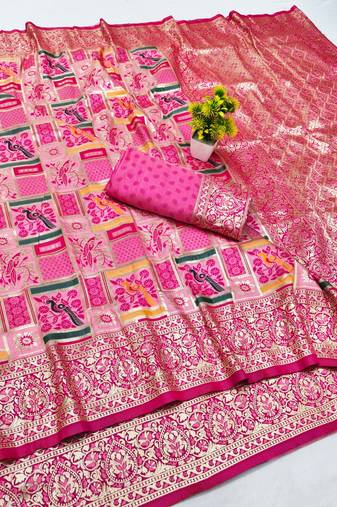 Pinkzari woven patola silk blend saree with blouse piece