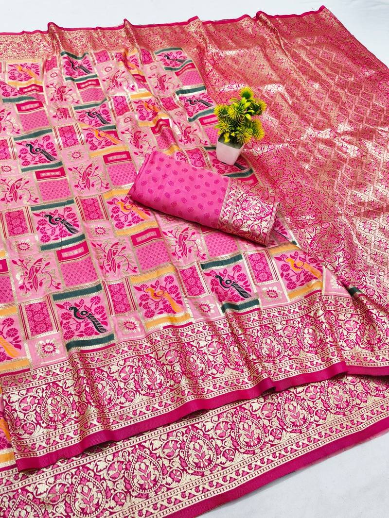 Pinkzari woven patola silk blend saree with blouse piece