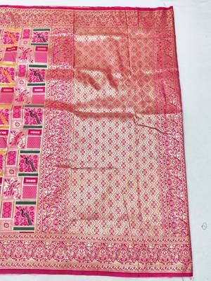 Pink Zari woven patola silk blend saree with blouse piece 2