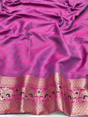 Green zari woven silk blend saree with blouse piece 4