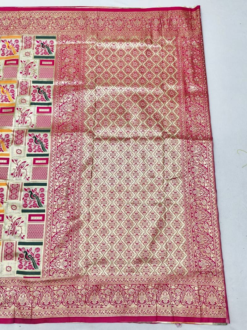 Cream zari woven patola silk blend saree with blouse piece