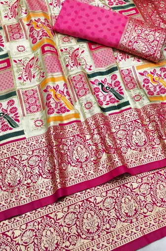 Cream zari woven patola silk blend saree with blouse piece
