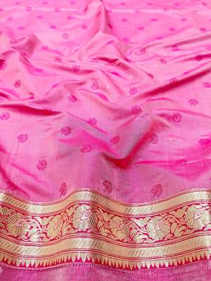 Cream zari woven silk blend saree with blouse piece 4