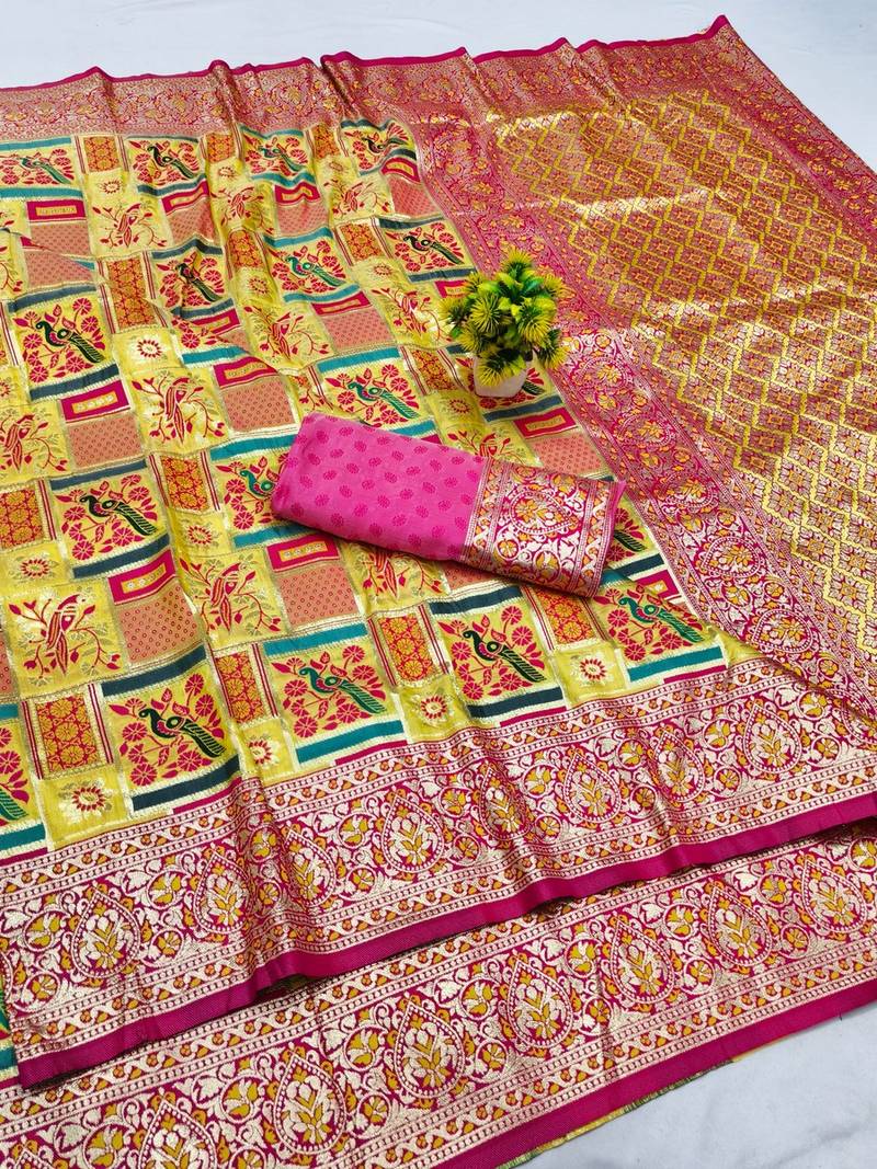 Gold zari woven patola silk blend traditional saree with blouse piece