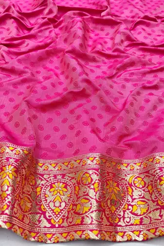 Gold zari woven patola silk blend saree with blouse piece