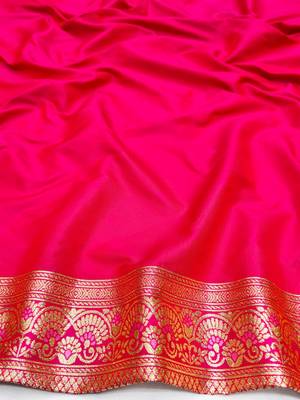 Pink zari woven silk blend saree with blouse piece 4