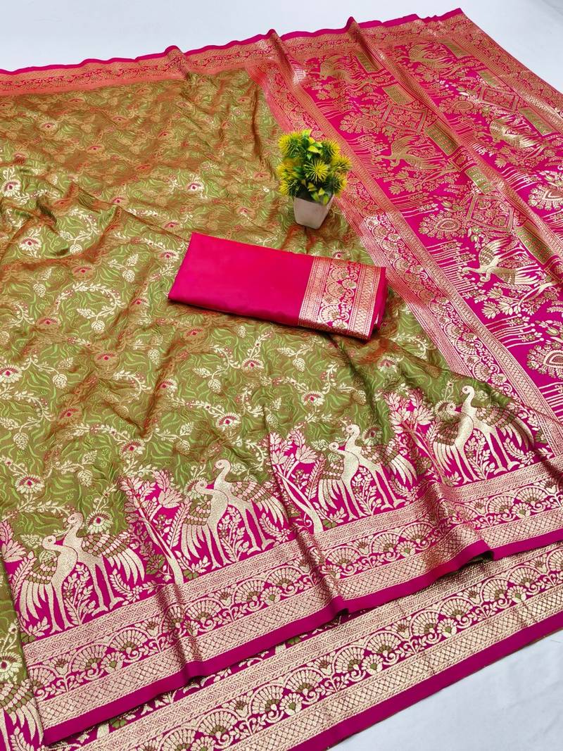 Mehendi zari woven banarasi silk blend saree with blouse piece