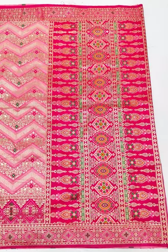 Pink zari woven silk blend saree with blouse piece